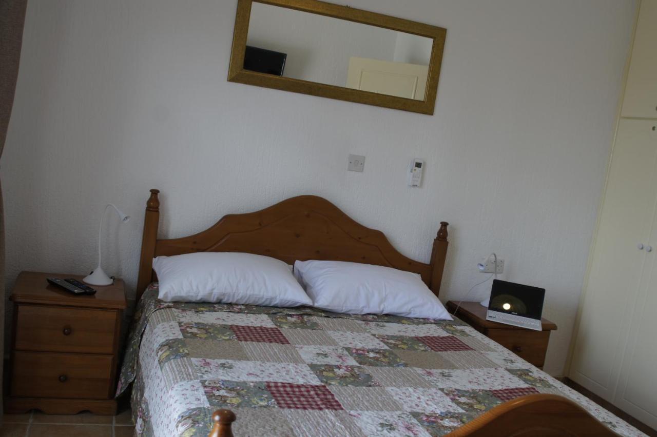 Family Paradise- Luxury Combined With Home Comfort Paphos Eksteriør bilde